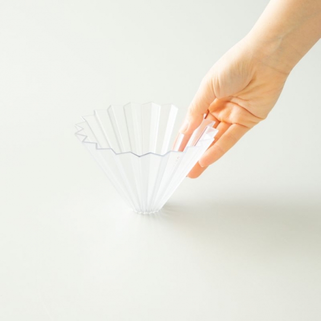 Plastikinis kavinukas Origami M, Skaidrus